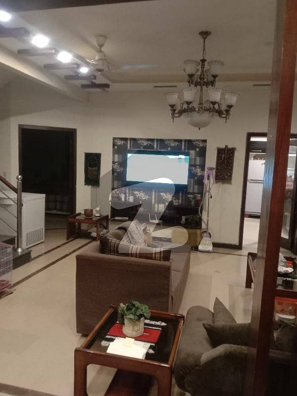 10 Marla House For Sale In Dha Lahore Like A Brand New