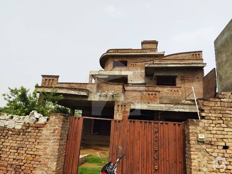 کالا گجراں جہلم میں 5 کمروں کا 13 مرلہ مکان 1 کروڑ میں برائے فروخت۔