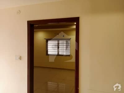 I 8 One Room Flat Available For Rent