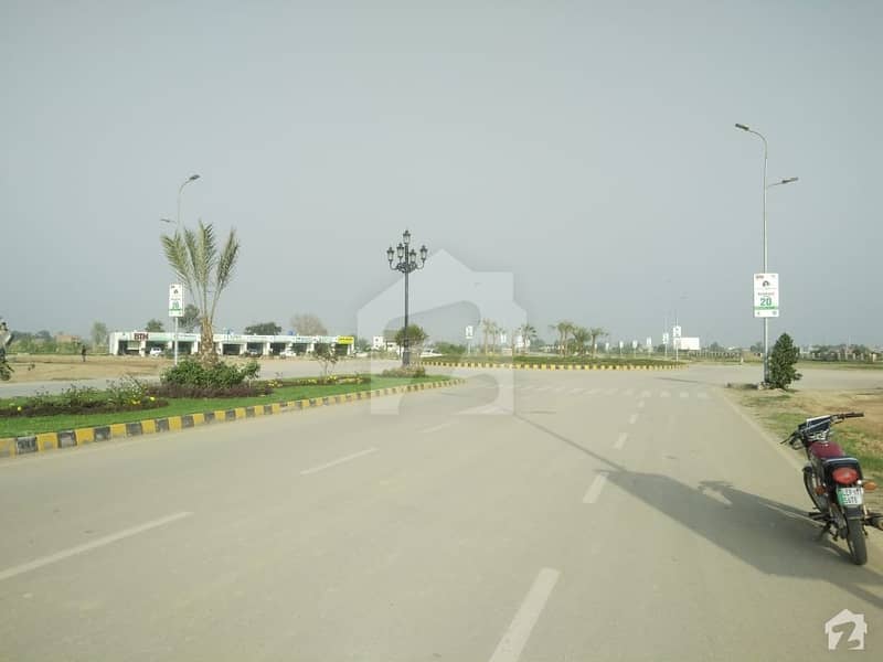 پارک ایونیو ہاؤسنگ سکیم لاہور میں 8 مرلہ رہائشی پلاٹ 70 لاکھ میں برائے فروخت۔