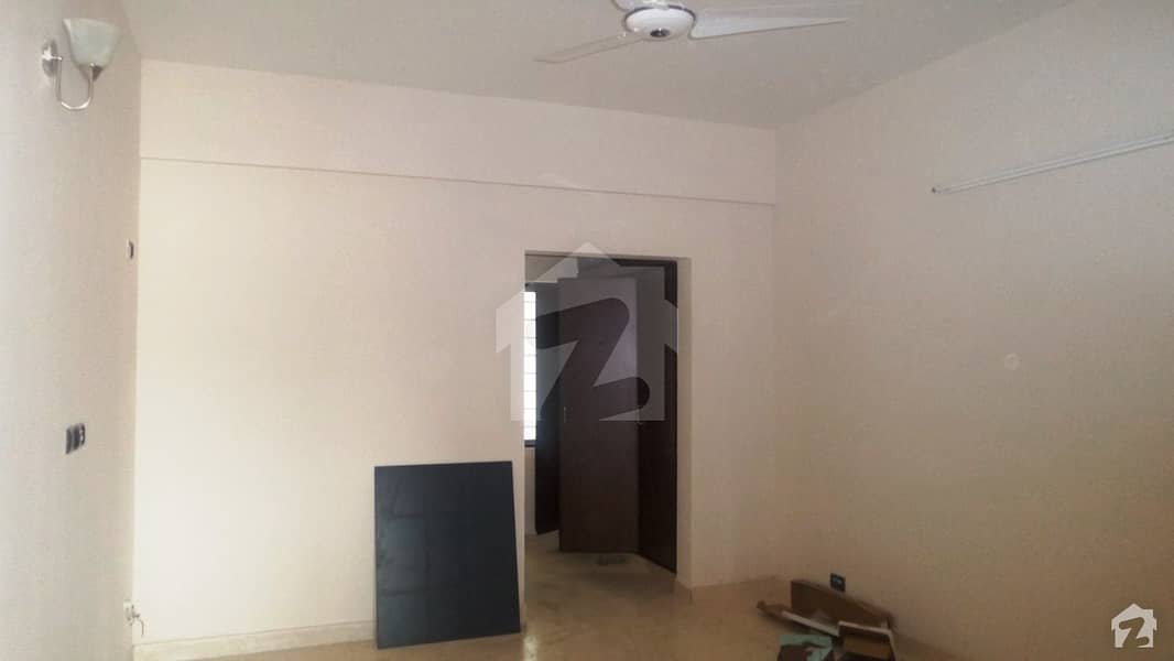 10 Marla Flat Available In In-demand Location Of Askari 7