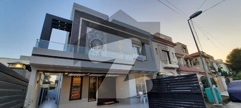 10 Marla House For Sale In Jasmine Block Bahria Town
