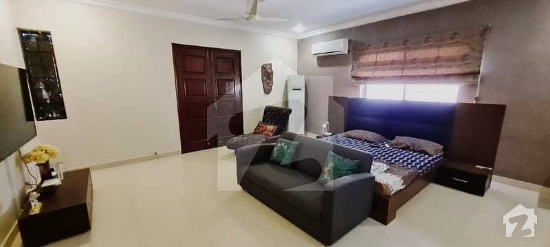 ڈی ایچ اے فیز 7 ڈی ایچ اے کراچی میں 5 کمروں کا 1 کنال مکان 8.75 کروڑ میں برائے فروخت۔