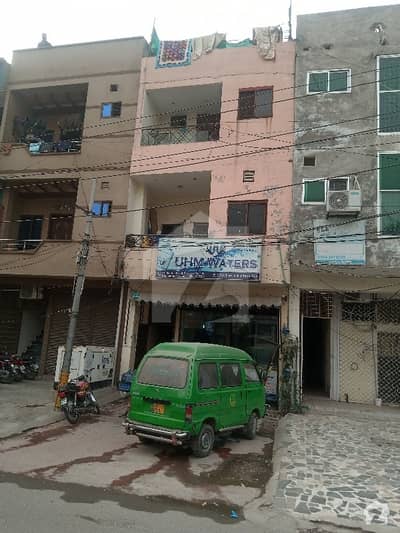 جوہر ٹاؤن فیز 2 جوہر ٹاؤن لاہور میں 4 مرلہ عمارت 30 لاکھ میں برائے فروخت۔
