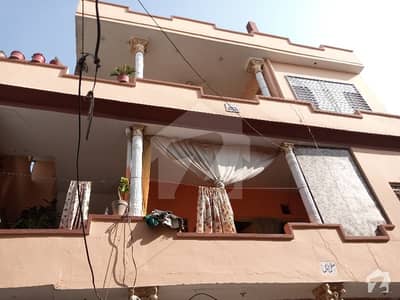 صادق آباد راولپنڈی میں 8 کمروں کا 3 مرلہ مکان 1.2 کروڑ میں برائے فروخت۔