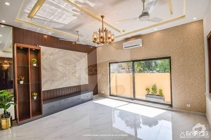 House Of 10 Marla In Iqbal Avenue Is Available