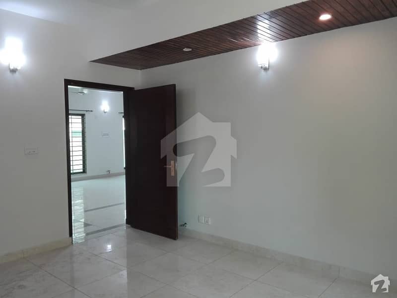 Centrally Located Flat Available In Askari For Rent