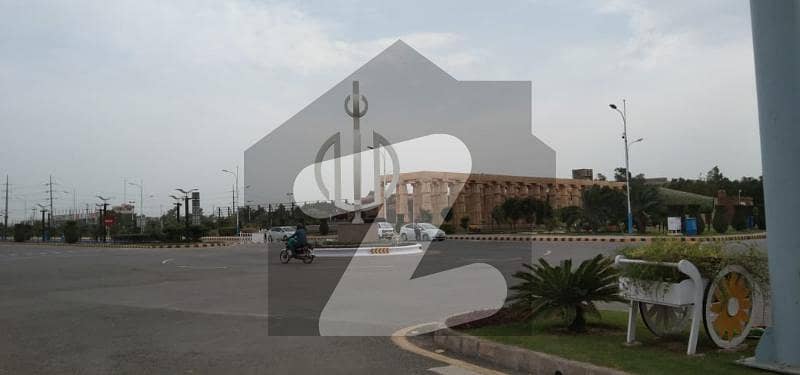 بحریہ آرچرڈ فیز 1 ۔ سدرن بحریہ آرچرڈ فیز 1 بحریہ آرچرڈ لاہور میں 1 کنال رہائشی پلاٹ 2.43 کروڑ میں برائے فروخت۔