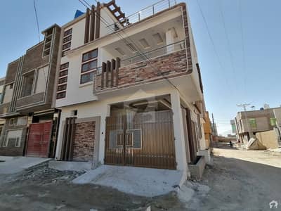 ارباب کرم خان روڈ کوئٹہ میں 6 کمروں کا 7 مرلہ مکان 2.4 کروڑ میں برائے فروخت۔
