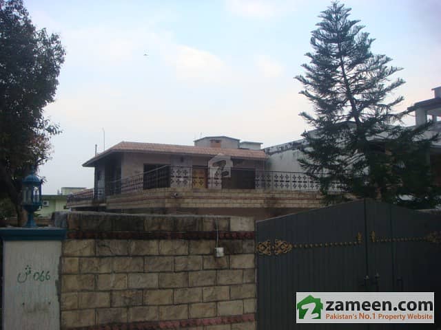 888 Sq Yards Renovated House For Sale In Sector F-8/3 Islamabad