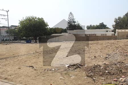 200 Yards Commercial Plot For Sale On Jami Commercial Street 11
