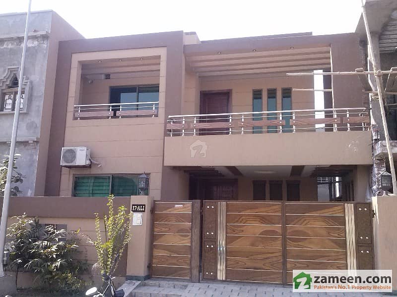 8 Marla House For Sale Near Mor Chowk In Bahria Town Lahore 8 Marla House For Sale Near Mor Chowk In Bahria Town Lahore