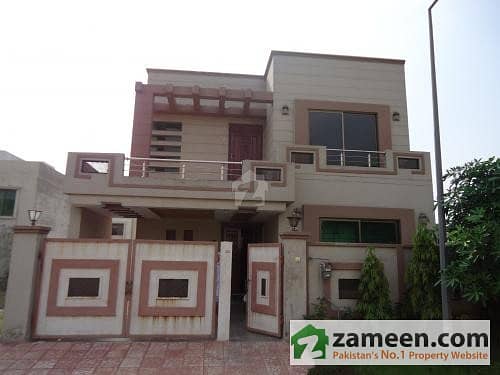 1 Room Is Available With Attach Bath For Rent In Bahria Town Lahore
