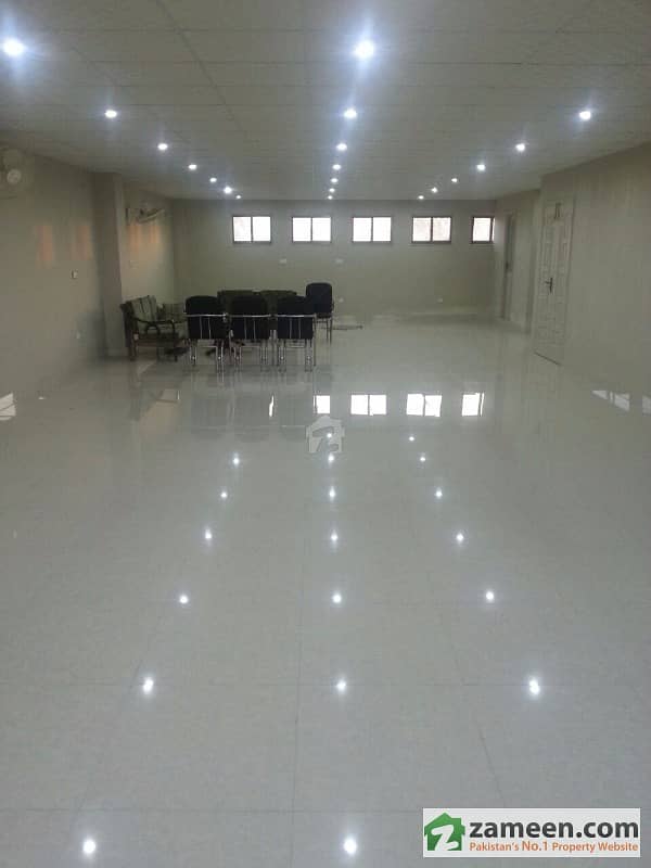 Office Available For Rent Office Available For Rent