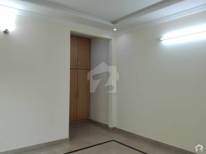 1200 Square Feet Flat Available In Popular Location Of Pakistan Town
