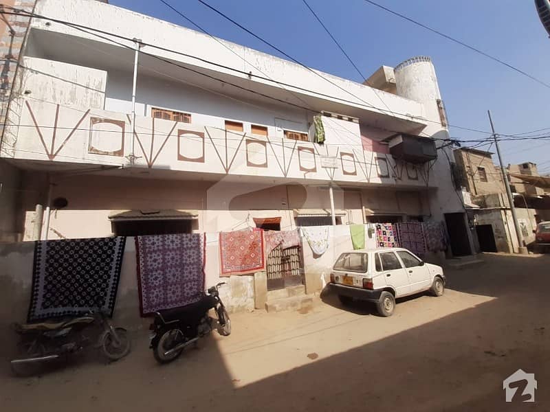 ملیر کراچی میں 12 کمروں کا 10 مرلہ مکان 2 کروڑ میں برائے فروخت۔
