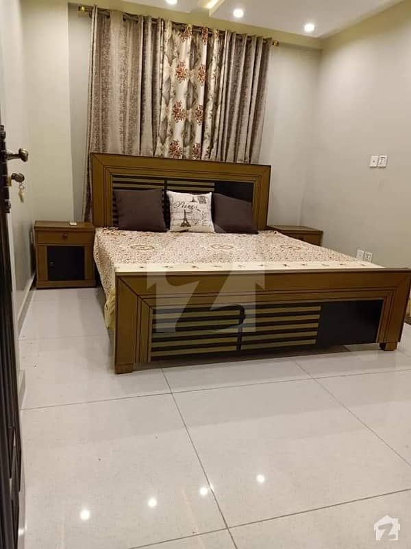 بحریہ ٹاؤن سیکٹرڈی بحریہ ٹاؤن لاہور میں 1 کمرے کا 2 مرلہ کمرہ 5 ہزار میں کرایہ پر دستیاب ہے۔