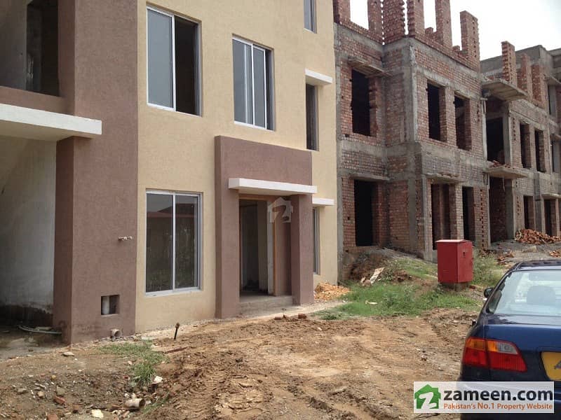 Brand New Awami Villa Flat Front Open And Easy Approach On Investor Rate