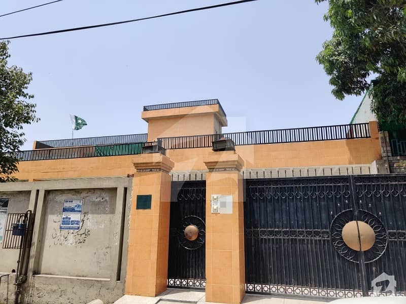 سبزہ زار سکیم ۔ بلاک جی سبزہ زار سکیم لاہور میں 6 کمروں کا 2 کنال مکان 15 کروڑ میں برائے فروخت۔