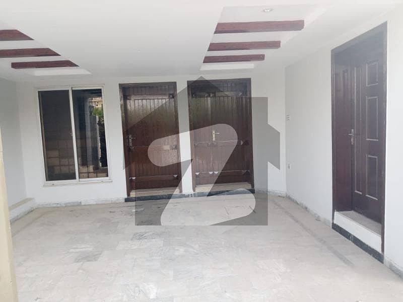 7 Marla Boulevard Double Unit Lightly Use House For Sale