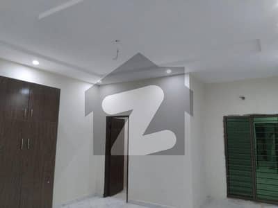 5 Marla House Available For Sale In Iqbal Town