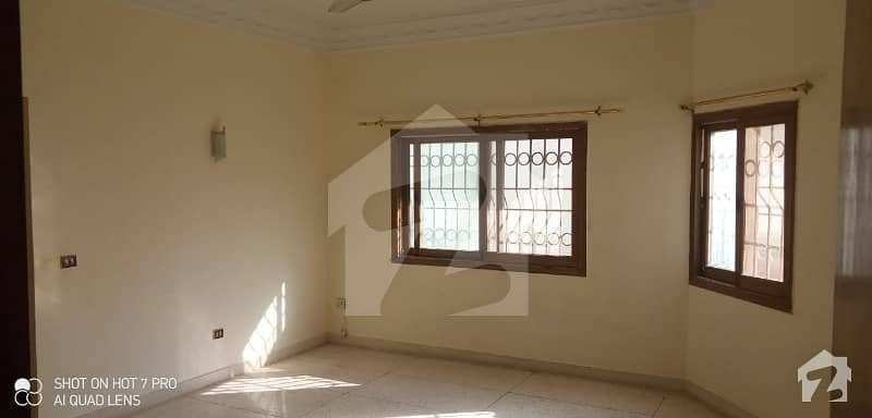 Upper Portion Available For Rent On Gizri Street 6