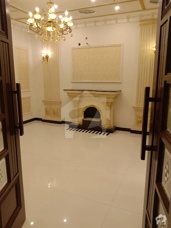10 Marla Spanish Design Luxury House For Sale Near To Park And Masjid