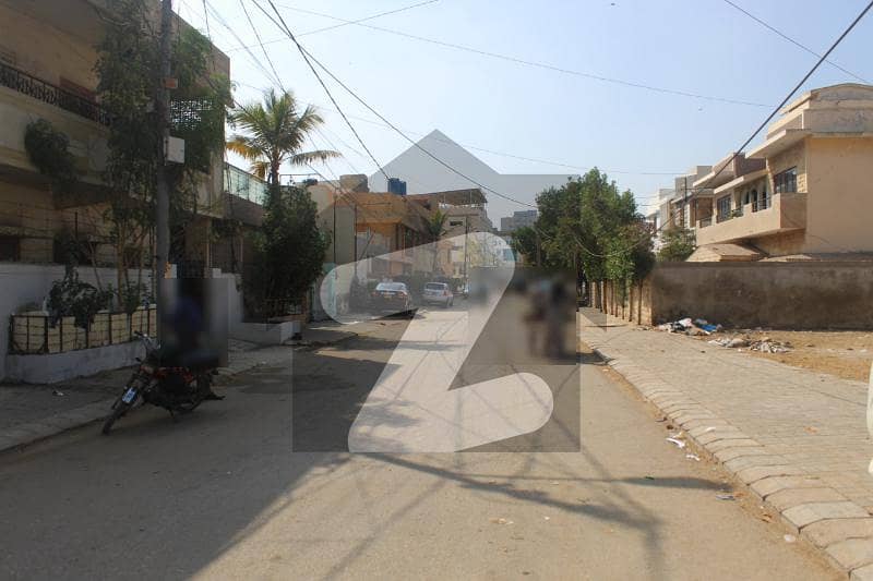 400 Yards Commercial Plot Divided Into Two Pair For Sale On Shahbaz Commercial Lane 4
