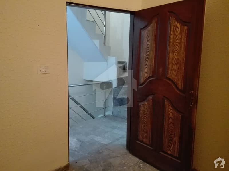 شہباز بلاک مصطفیٰ ٹاؤن لاہور میں 3 کمروں کا 4 مرلہ مکان 1.15 کروڑ میں برائے فروخت۔