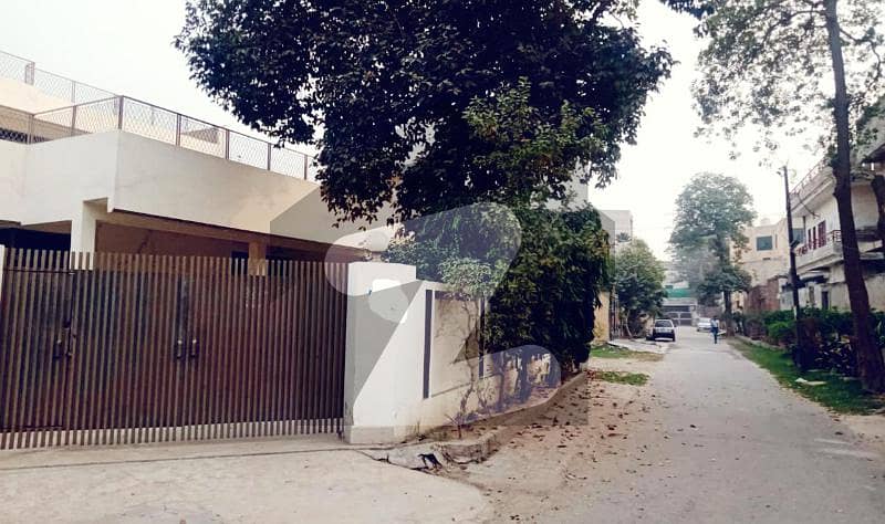 4500 Square Feet House In Judicial Colony Of Judicial Colony Is Available For Rent
