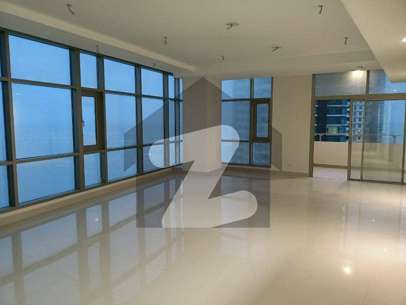 2 Bed Luxury Apartment For Sea Facing Reef Tower