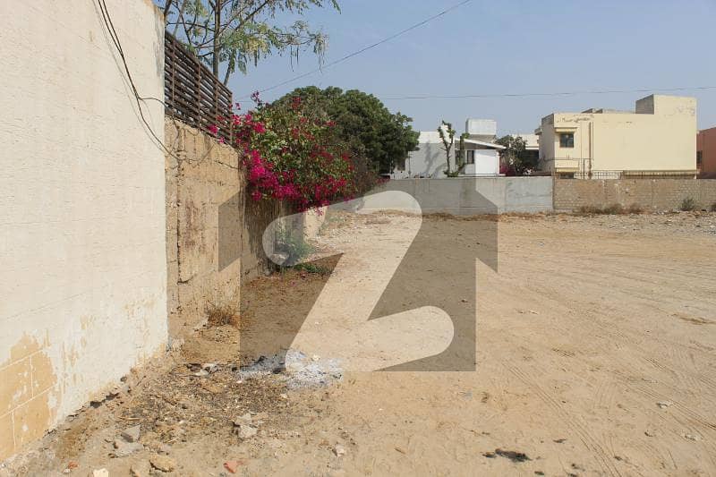 500 Yards Residential Plot For Sale On 11th Street And Sehar Corner