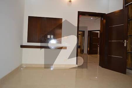 10 Marla Ground Floor Is Available For Rent In Guldasht Town