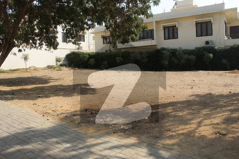 1000 Yards Divided Into Two Pair Residential Plot For Sale On 19th Street Off Rahat