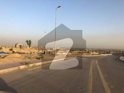 Prestigious Location Of Ali Block, 3 Digit Plot Available For Sale Prestigious Location Of Ali Block, 3 Digit Plot Available For Sale