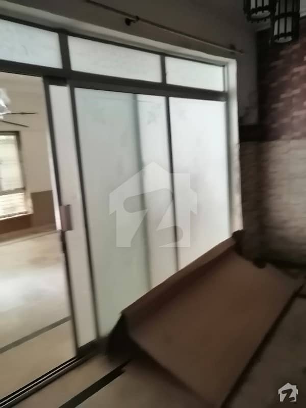 Double Storey Size 25,60 For Rent I-10/2