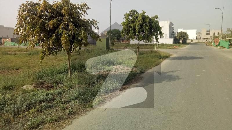 21 MARLA PLOT FOR SALE BLOCK T IN DHA PHASE 8 PRIME LOCATION