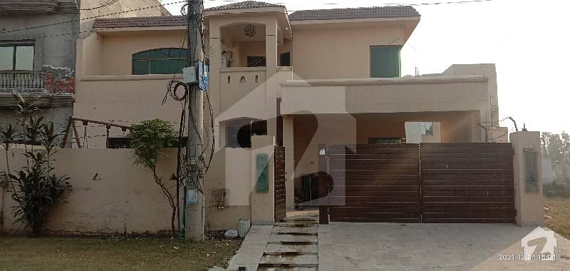 One Kanal 3 Year Old House For Sale