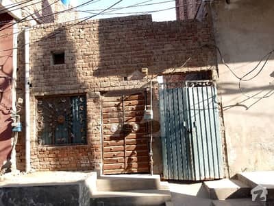 جھنگ بازار فیصل آباد میں 1 کمرے کا 2 مرلہ مکان 25 لاکھ میں برائے فروخت۔