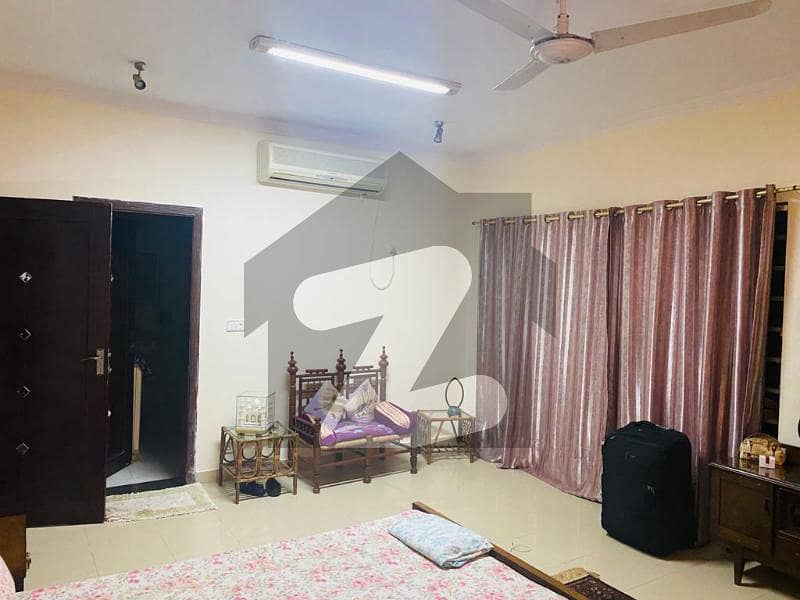 چکلالہ سکیم 3 چکلالہ سکیم راولپنڈی میں 5 کمروں کا 10 مرلہ مکان 1.2 لاکھ میں کرایہ پر دستیاب ہے۔