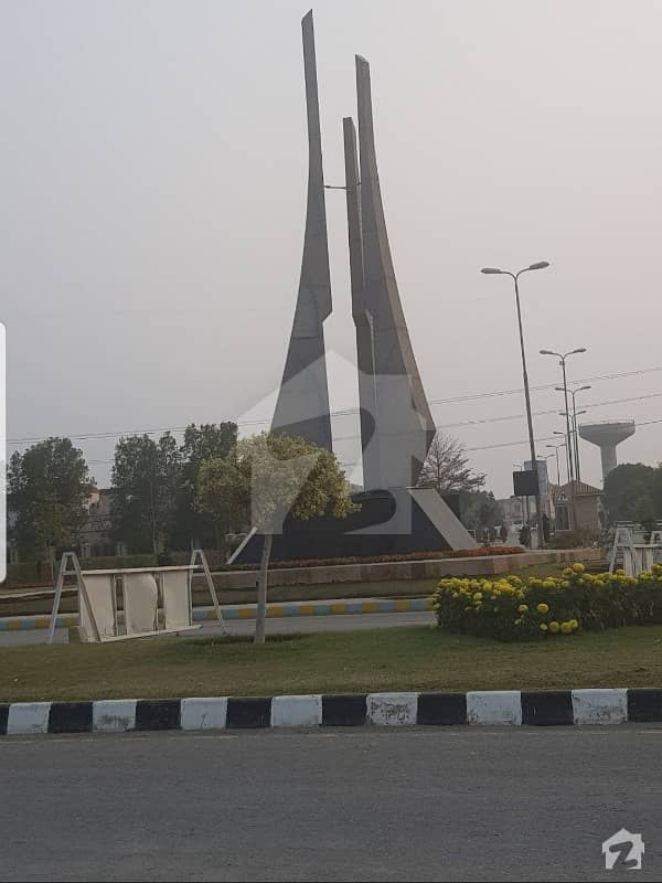 لیک سٹی ۔ سیکٹر ایم ۔ 3 لیک سٹی رائیونڈ روڈ لاہور میں 1 کنال رہائشی پلاٹ 3.05 کروڑ میں برائے فروخت۔