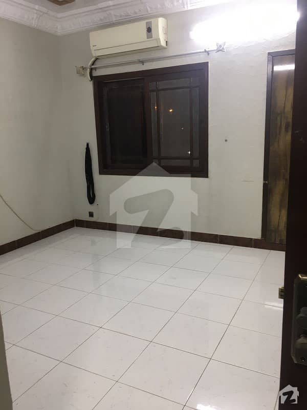 5 Bed & Study Apartment For Rent