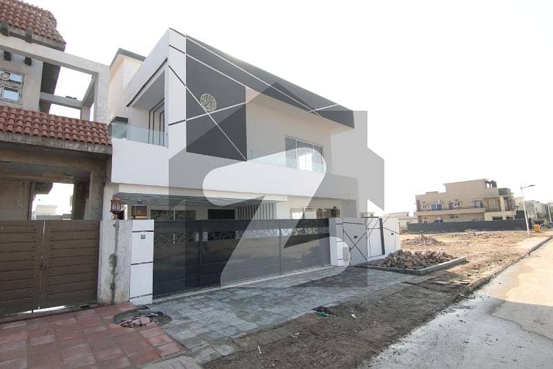 Bahria Town Phase 3 - Block B 3150 Square Feet House Up For Sale