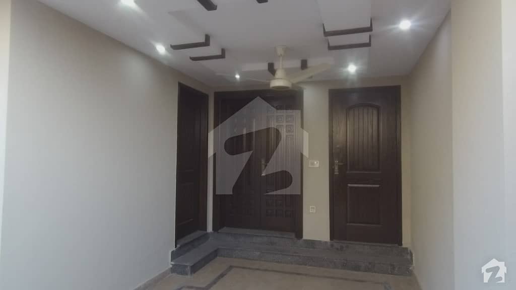 پراگون سٹی - آرچرڈ ١ بلاک پیراگون سٹی لاہور میں 3 کمروں کا 5 مرلہ مکان 1.55 کروڑ میں برائے فروخت۔