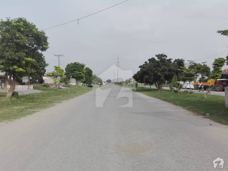 8 Marla Commercial 60ft Road Plot Available For Sale