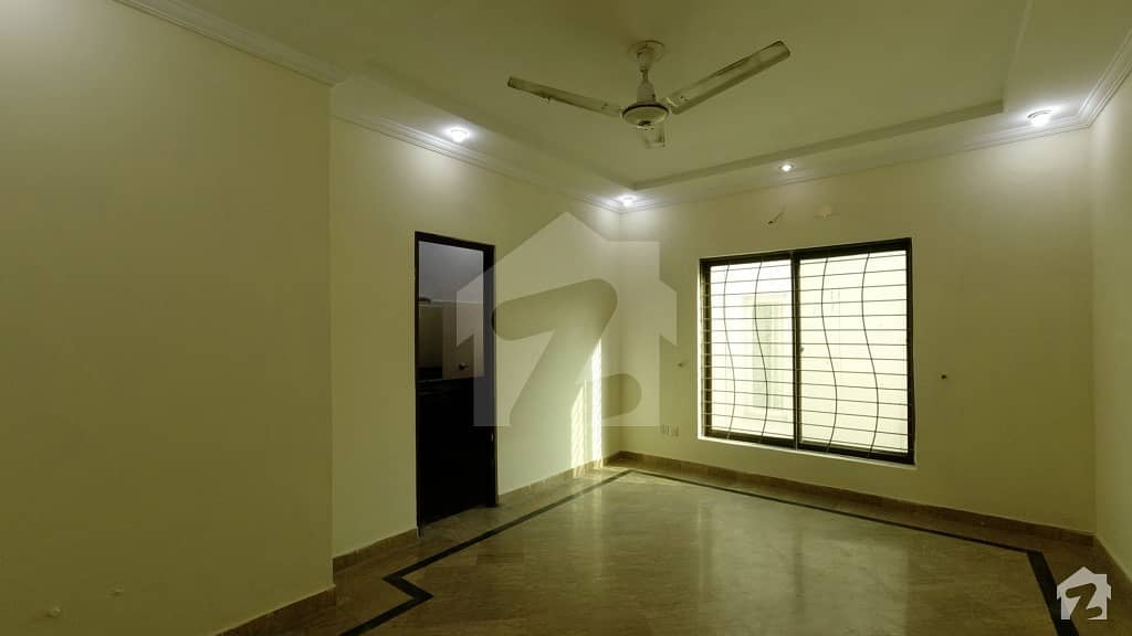 2 Kanal House For Sale In Rs 12,000,000 Only