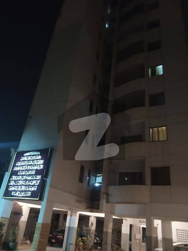 Grey Skyline 3 Bed D D 3rd Floor Road Facing Corner West Open Flat