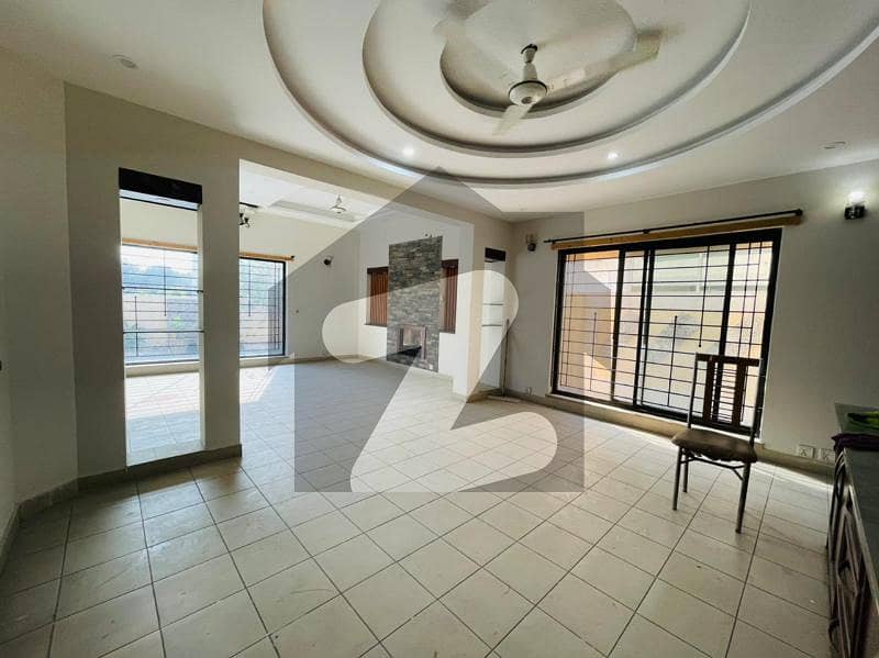 Dha Phase 9 , 5 Marla Brand Luxurious Double Unit Bungalow Available For Sale