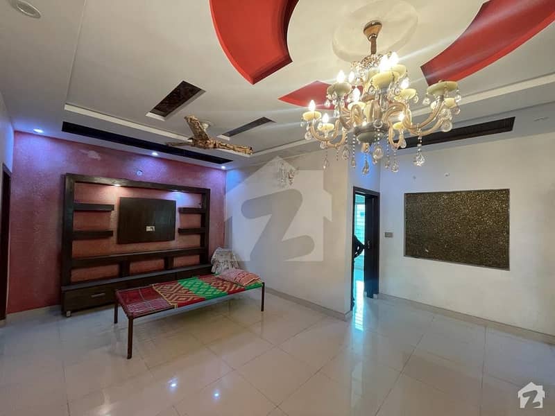گلشنِِِ راوی ۔ بلاک سی گلشنِ راوی لاہور میں 6 کمروں کا 10 مرلہ مکان 3.5 کروڑ میں برائے فروخت۔