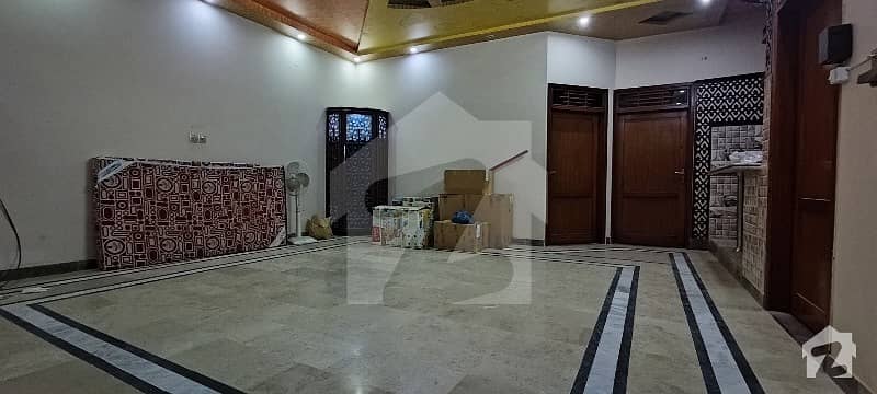 Upper Portion Of 1800 Square Feet Is Available For Rent In Gulshan-e-maymar, Karachi